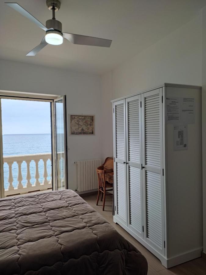 Vento Di Bolina Bed & Breakfast Giovinazzo Exterior photo